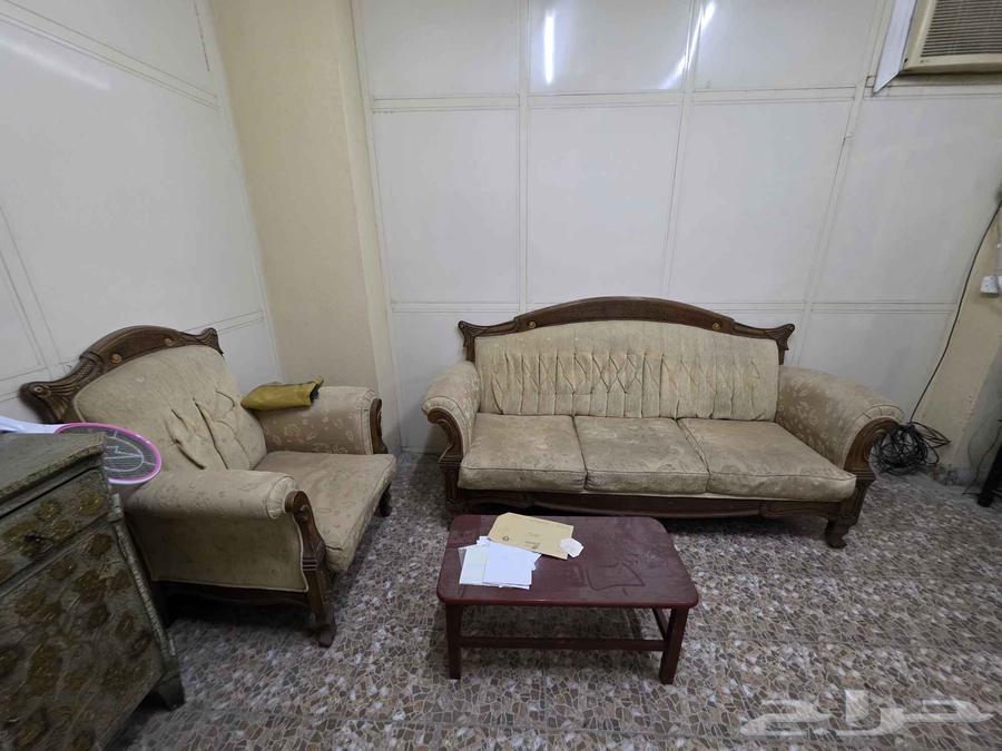 طقم كنب تركي اصلي مكون من سته قطع بحاله جيده64559715598337111