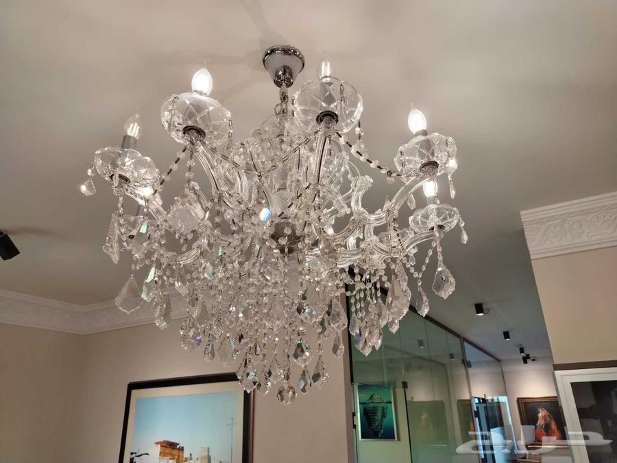 ثريات وستائر خشبيه شبه جديده64546706975619111