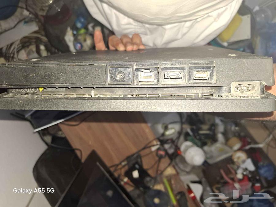 بلايستيشن فور نظيف مدخل الشريط خربان..الحد400ريال..شغال64555729709569110