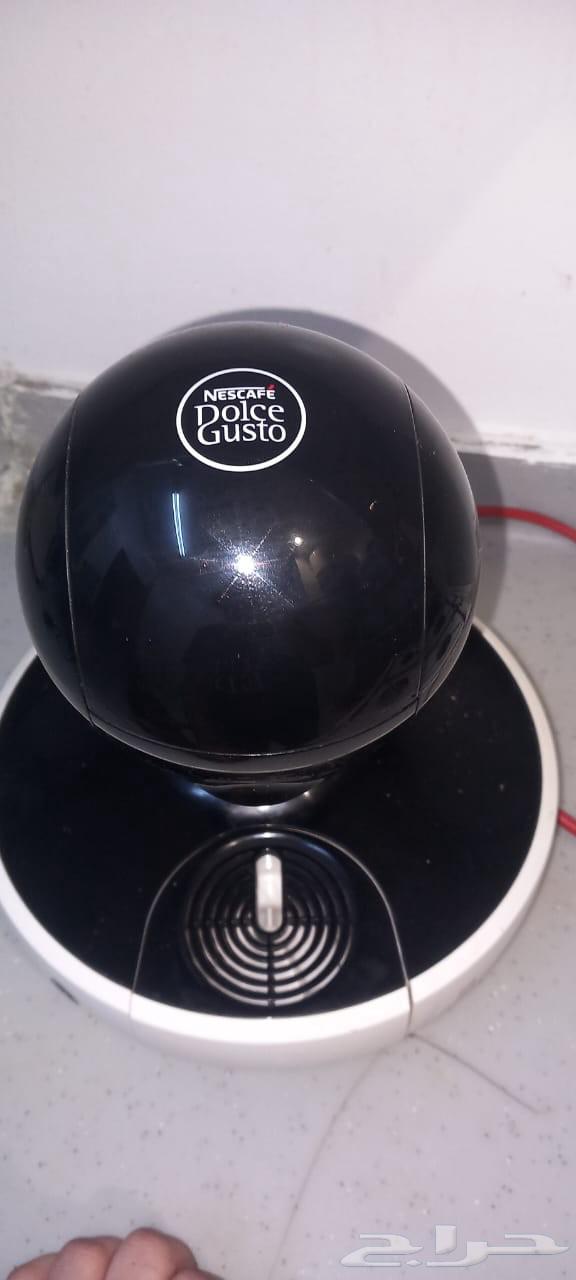 Excellent condition capsule coffee machine with a small crack on the side64557475243905110