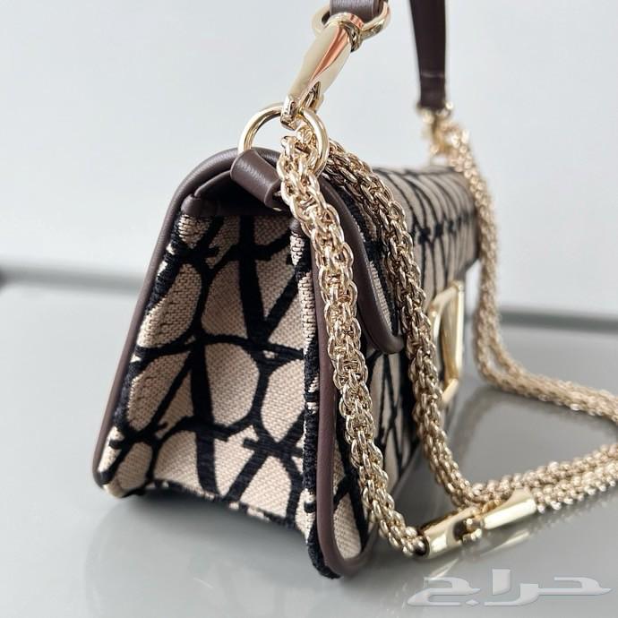 شنطة فالنتينو جديدة درجة أولى64558586585091112