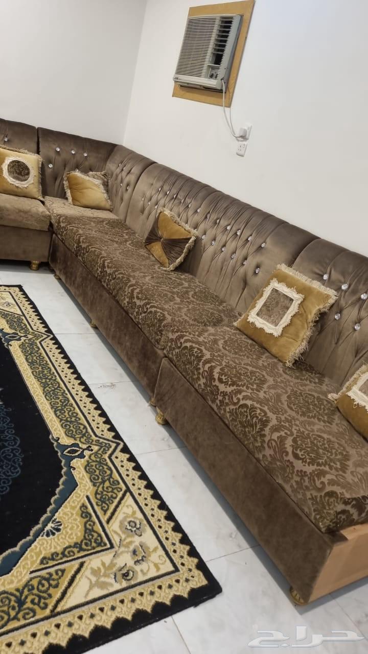 كنب وطاولة للبيع64561602152705114