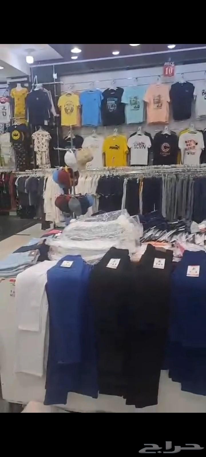 عرطه 40الف قطعه ملابس جميع الانواع القطعه 3.5ريال64554118644098111