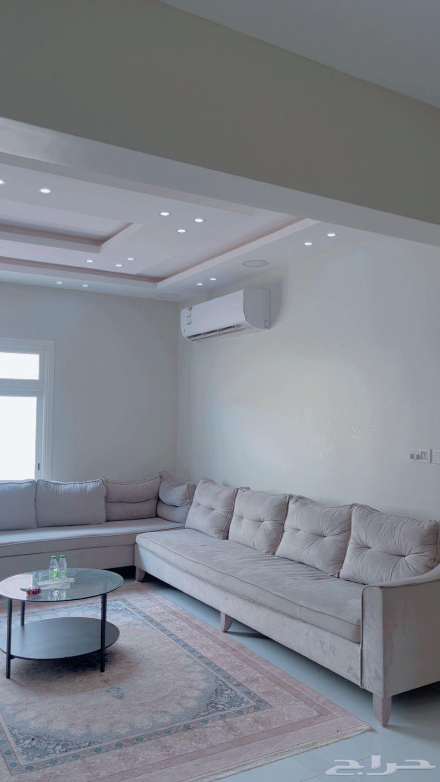 L-shaped sofa64545374784129114