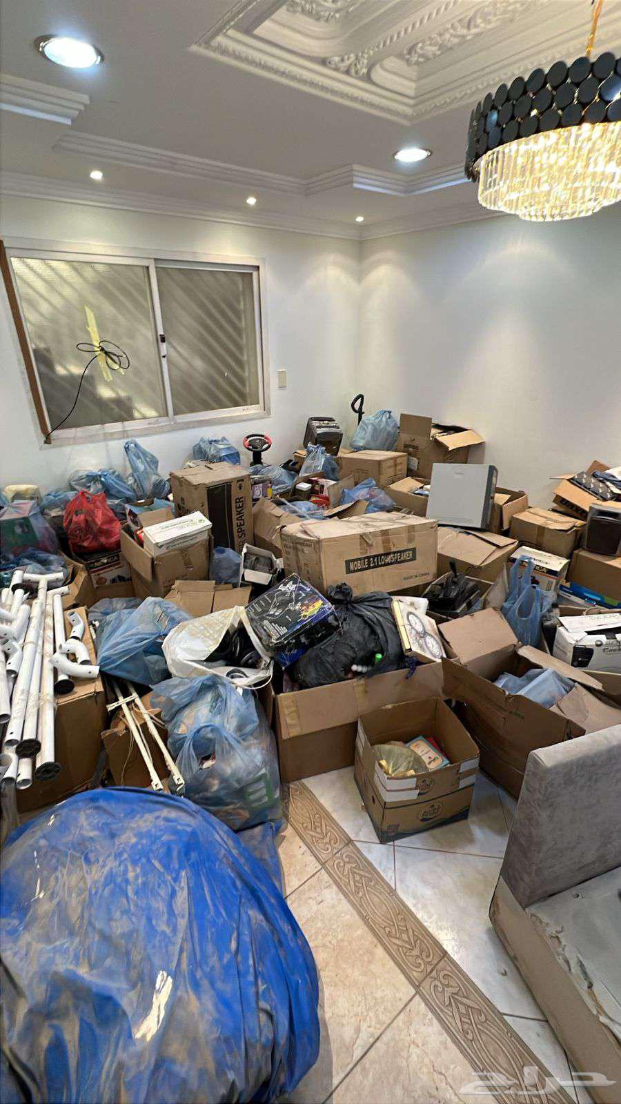 اغراض محل اكتروني قديم للبيع بل كامل64553708593283113