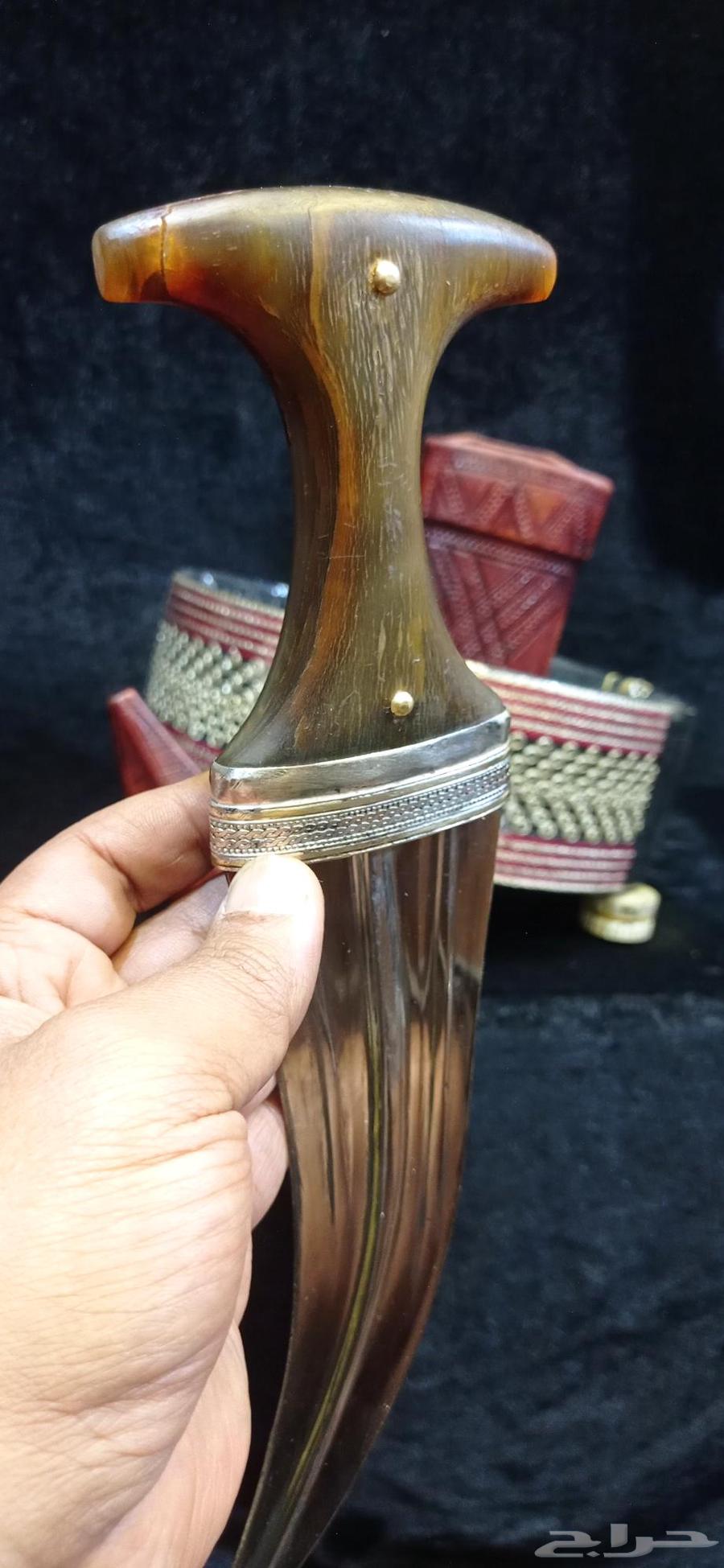 Horn Dagger64560530351363112