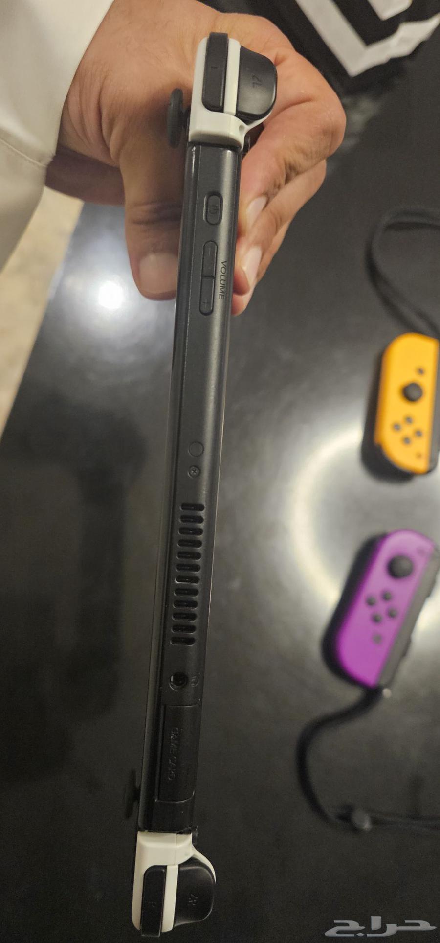 Ready with all accessories and 4 controllers used for a week64559827482499112