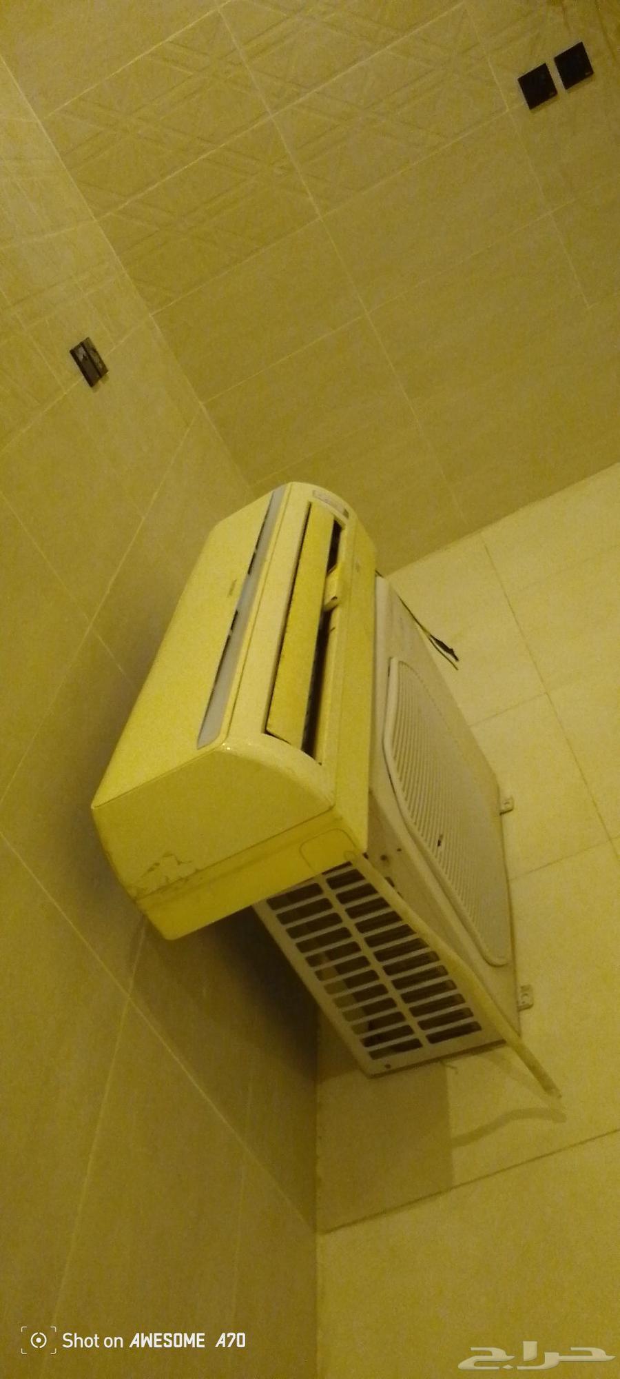 Samsung 18 unit split air conditioner number. Price 750 compressor damaged64559967578499111