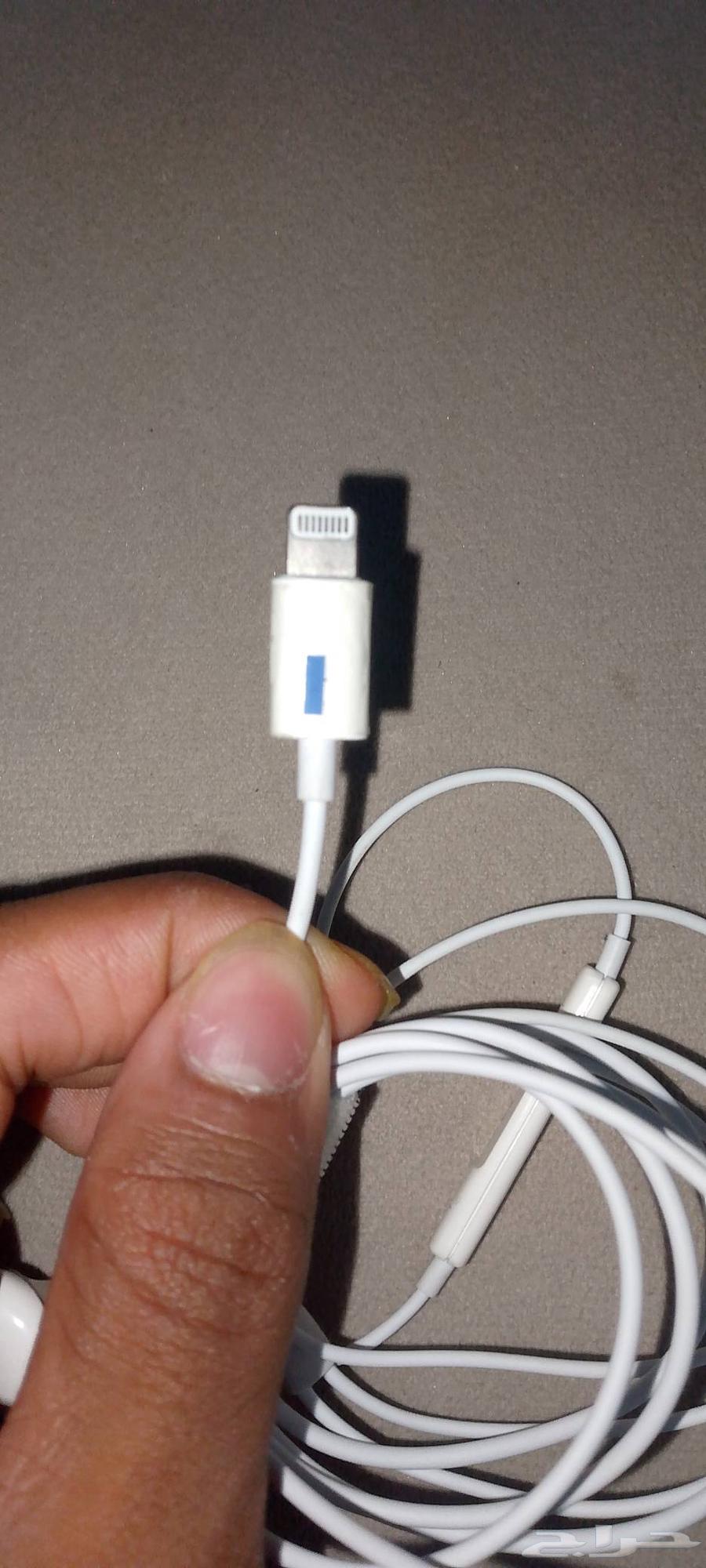 سماع سلكي اصليه بي 13064560487673217111