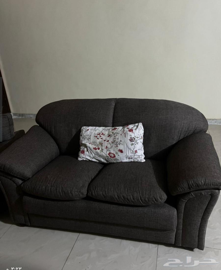 طقمين كنب منجدين نفس اللون64567808547331111