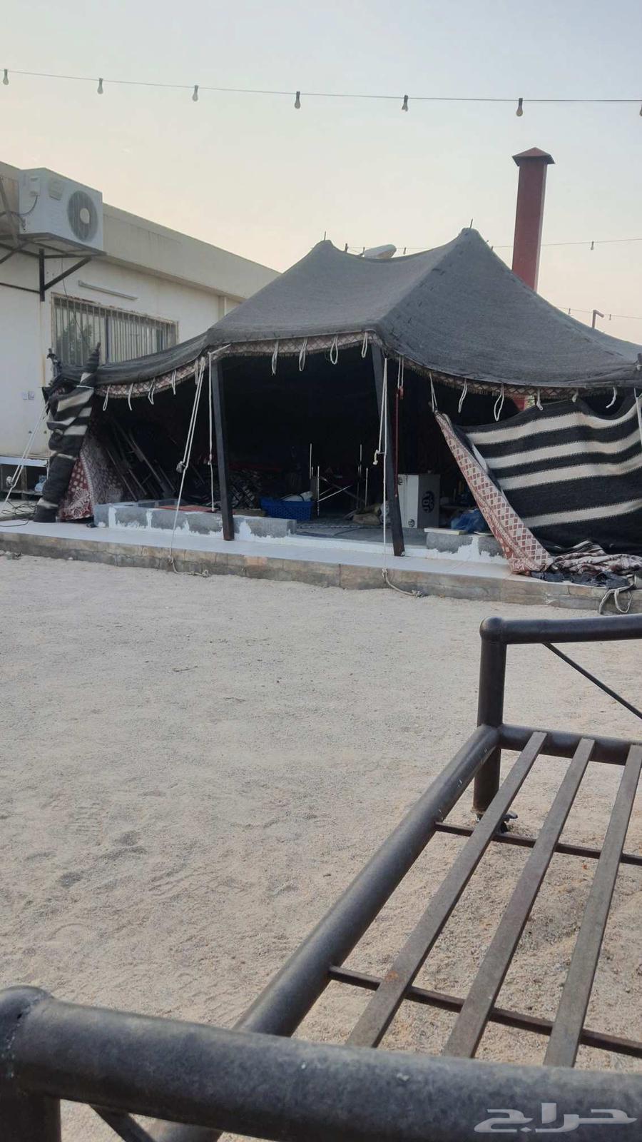 Heavy-duty two-pole tent, size 5 by 8, clean64568285313921112