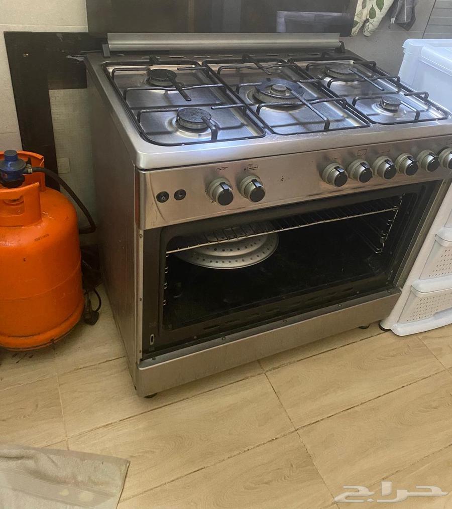 فرن للبيع مكسور بابه والباب موجود64567211842689110