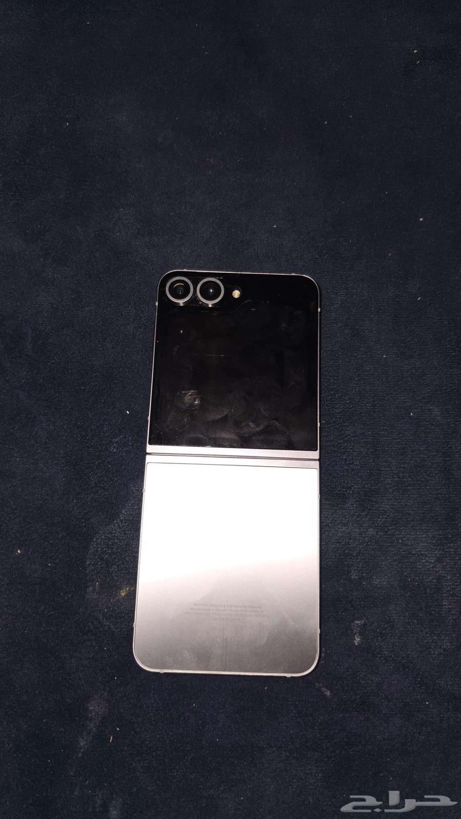 ايفونين برو 256 وفليب سامسونج 664566299593859112