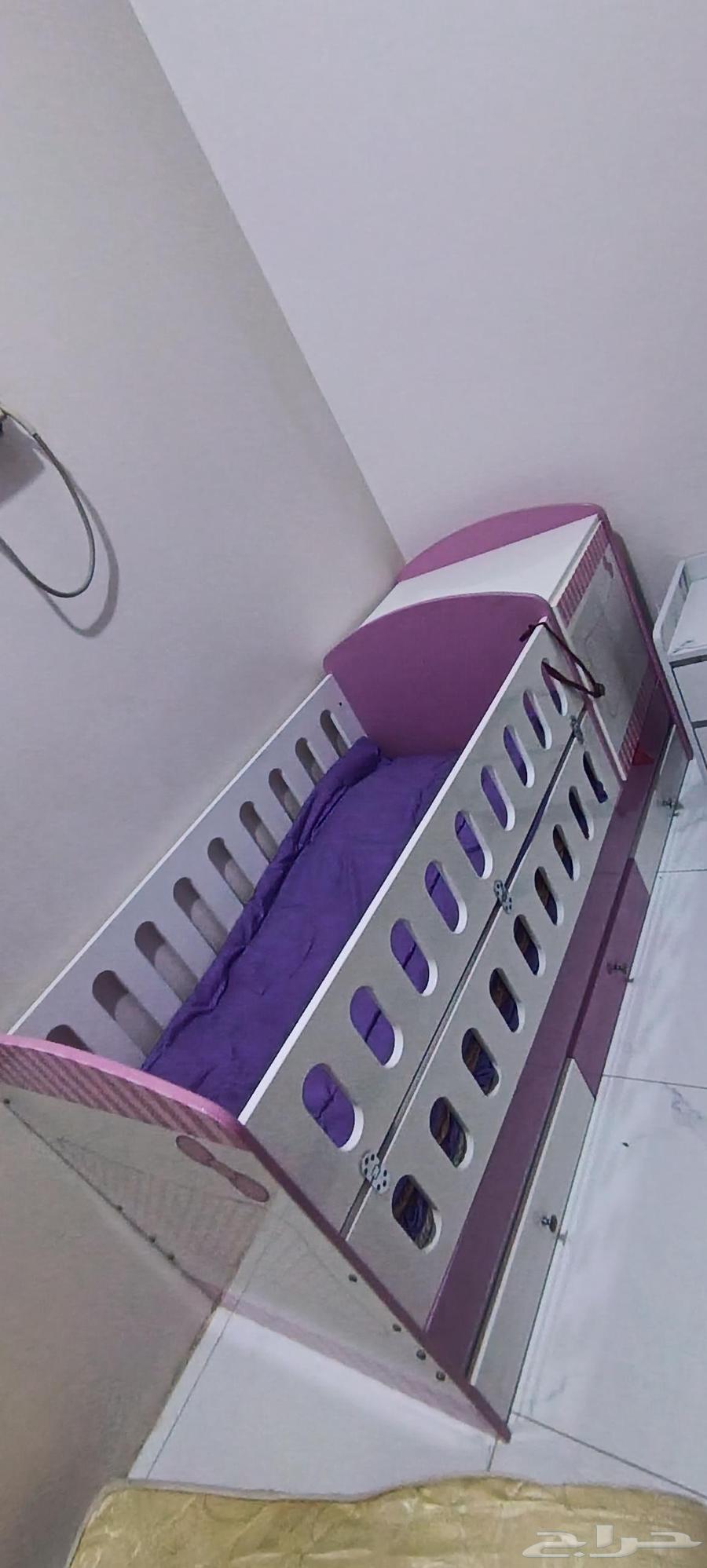 Semi-new children's bed with drawer, zipper and cabinet drawer64563702421250110