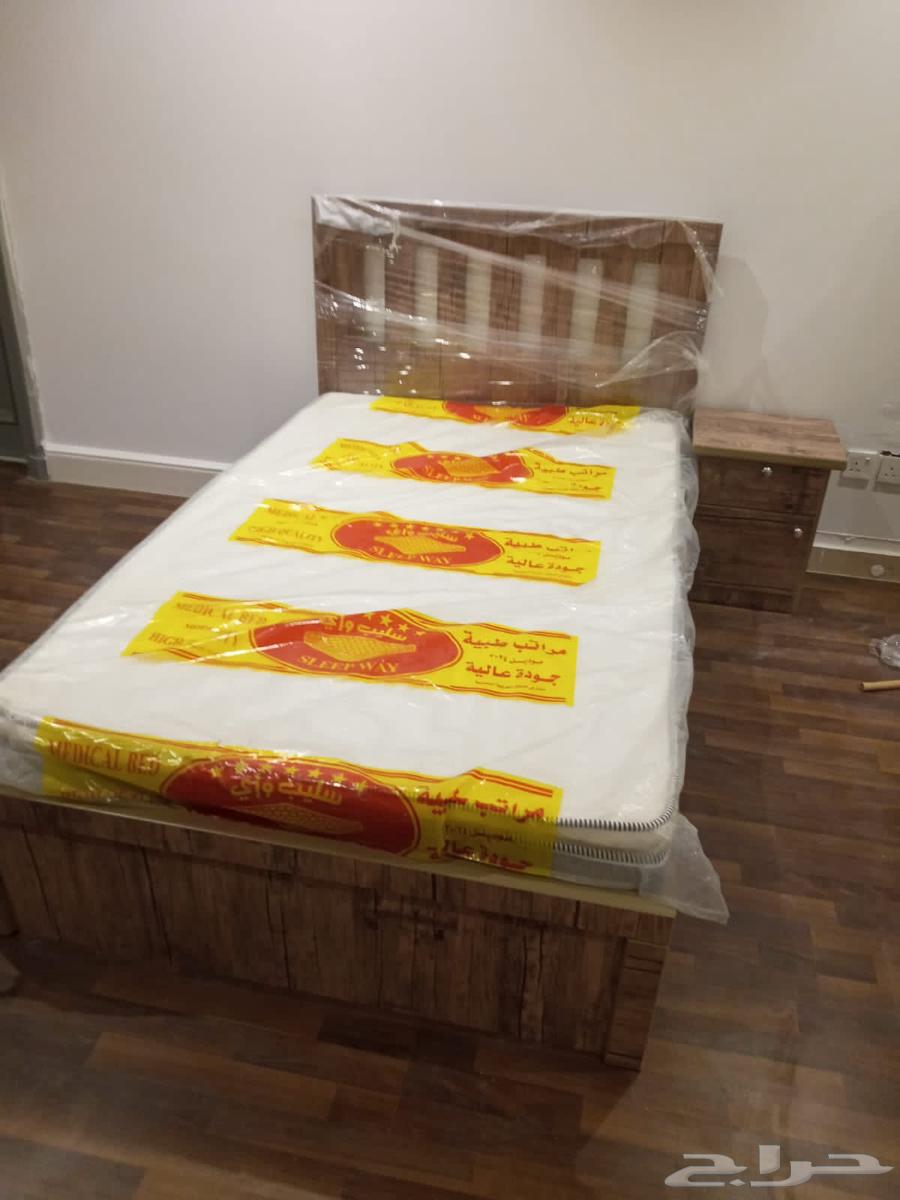 يوجد لدينا جميع انواع السرير نفر ونفر ونص معا التوصيل والترك64567544718081112