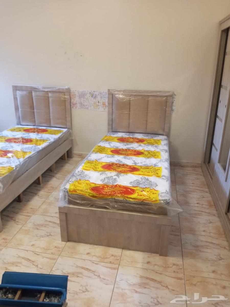 يوجد لدينا جميع انواع السرير نفر ونفر ونص معا التوصيل والترك64567544718081111