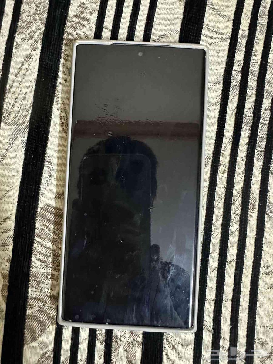 S23 Ultra الون أخضر غامق .مع الجراب لونه ابيض64565925781123113