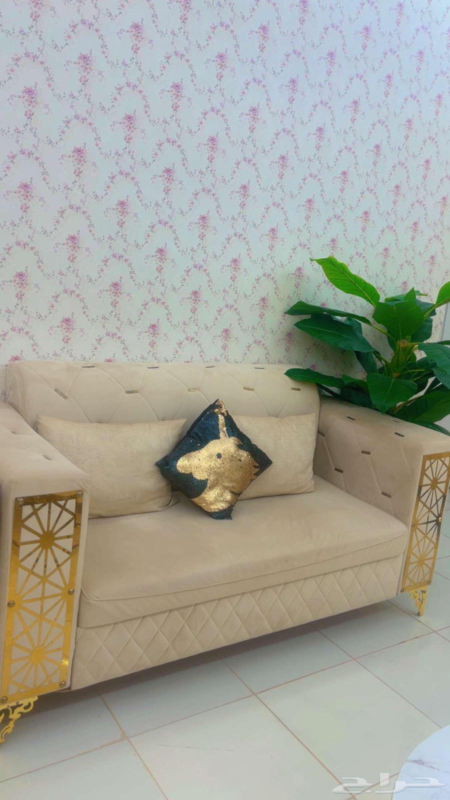 البيع كنب نظيف علي السوم64566244811522113