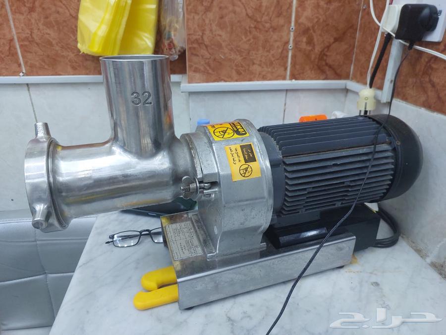 فرامه لحم. كبيره للمحلات او للمعصوب مطلوب250064566644781953110