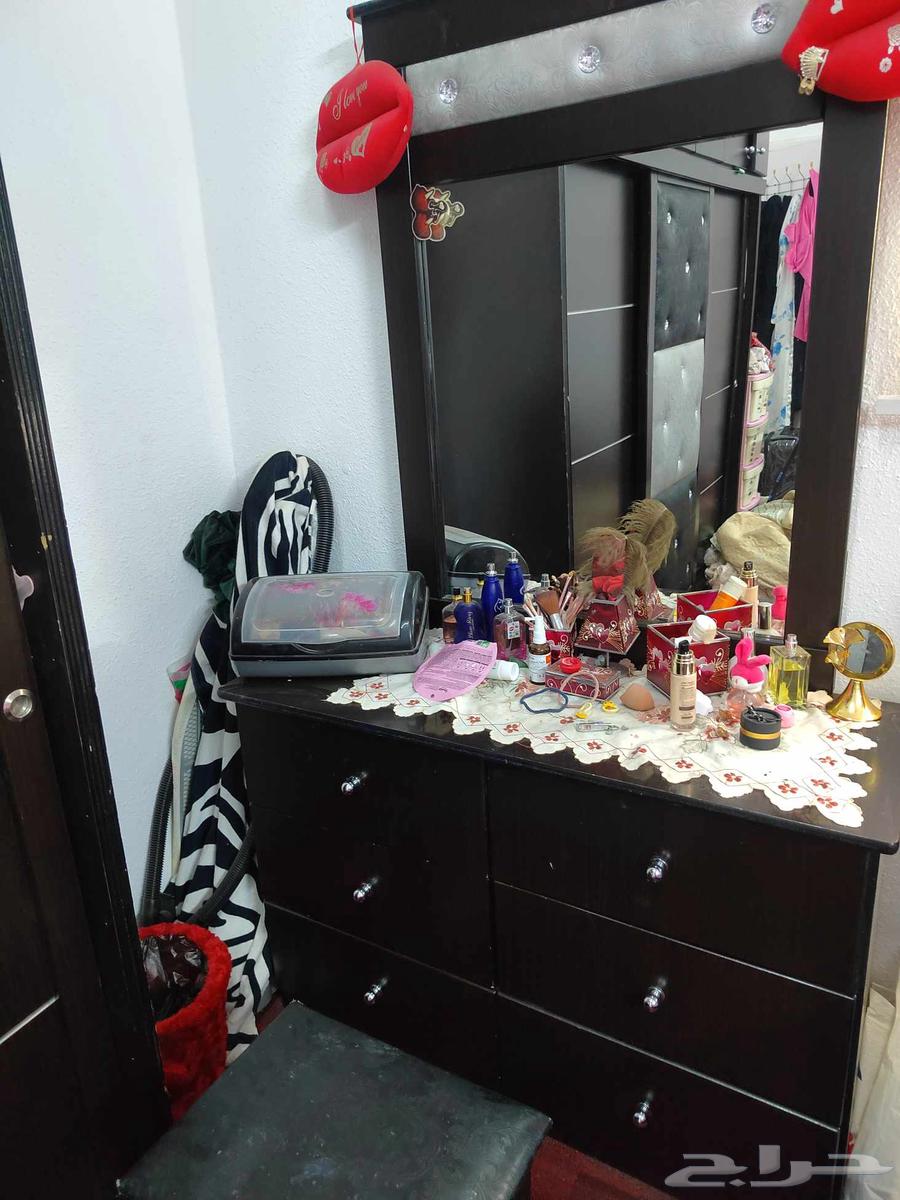 غرفة نوم لون اسود7قطع مع المفرش والمرتبة السرير فيه مخزن الس64567572511746112