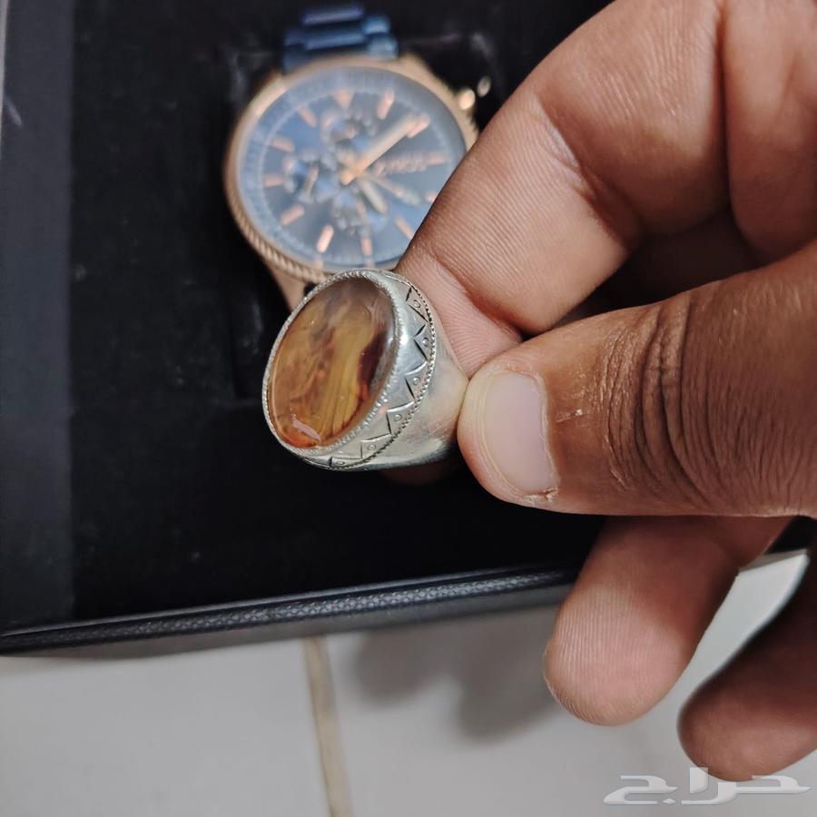 ساعة زايروس جديده وعقيق يماني وخاتم بنقش السيفين والنخله64564991583107113