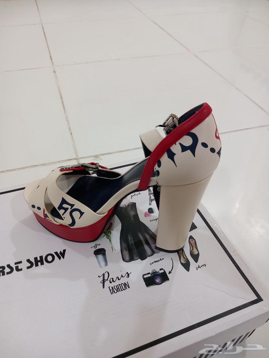 Beige sandals, never worn but size 36, selling price 50 riyals... beige sandals with64563785185153113