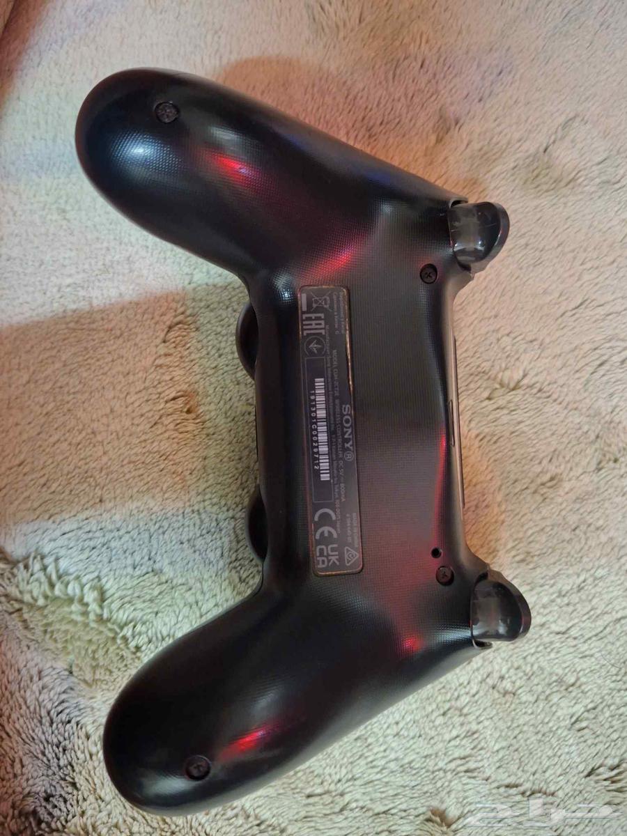 يد سوني 4 اصلية شبه جديده64540822810243111