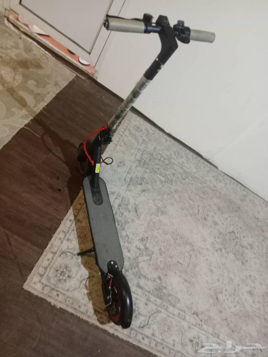 للبيع سكوتر كهربائي مستعمل64563771426050111
