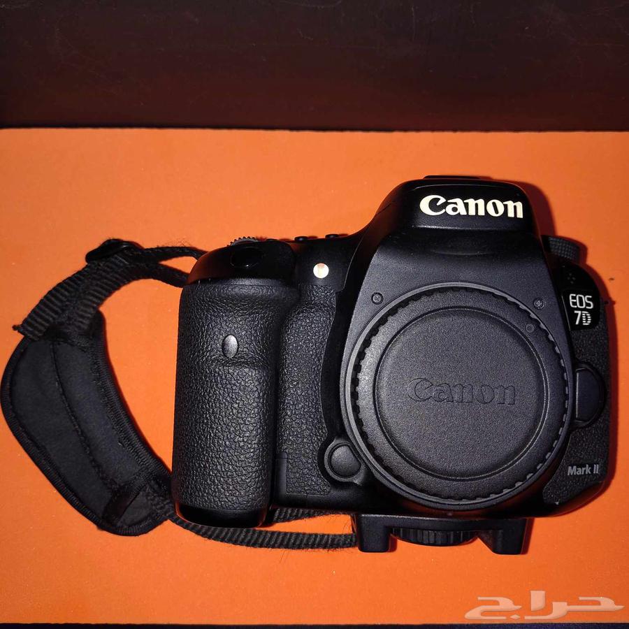 كاميرا كانون EOS 7D Mark II64568331231873110