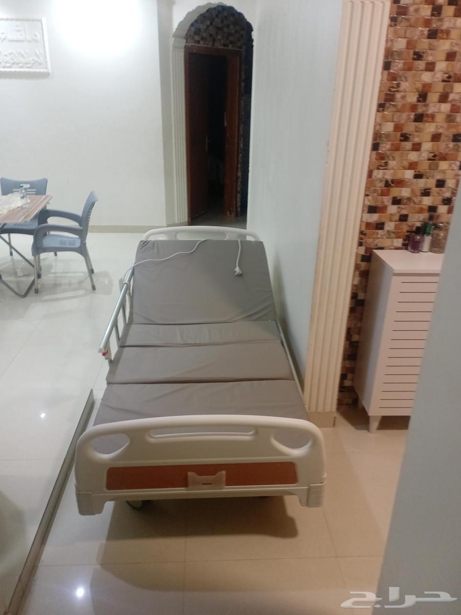 كرسي طبي مستعمل اربع ايام فقط64566907587843111