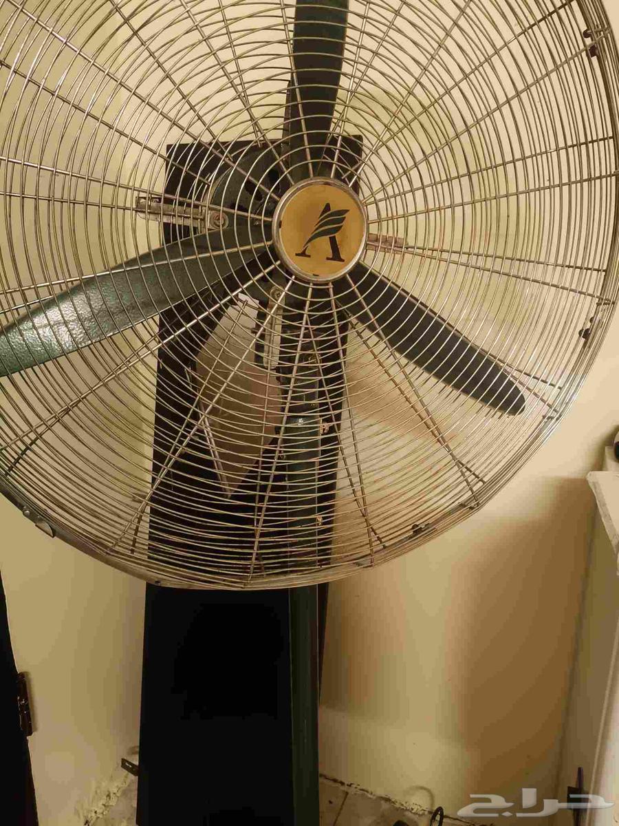 مروحة عمودية 16 بوصة64563853949442112