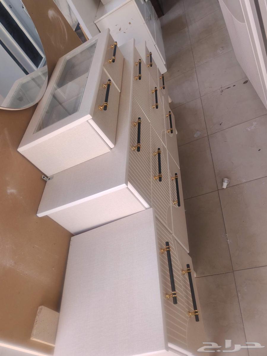 غرف نفرين وغرف سريرين ممتازه جدا64566893789955113