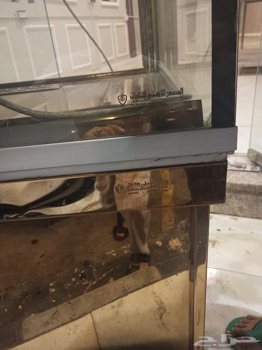 ثلاجه ارض شبه جديد كل المحركات مضمونه وطوله استيل كماء موضح64570258311939113