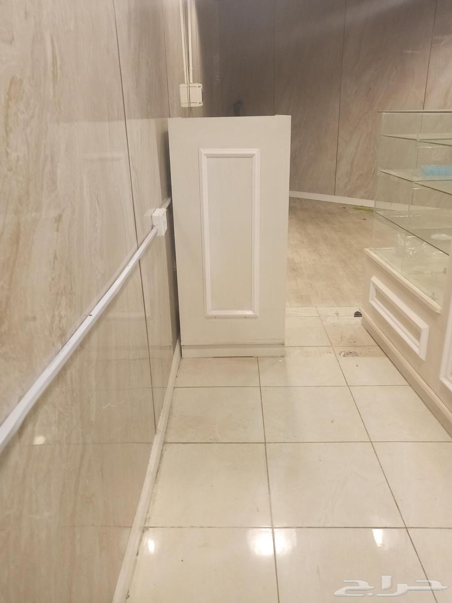 ثلاجه ارض شبه جديد كل المحركات مضمونه وطوله استيل كماء موضح64570258311939112