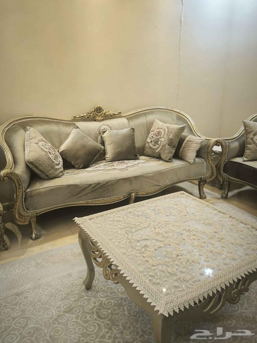 كنب خشب زان 11 شخص بحالة ممتازة64563563833731112