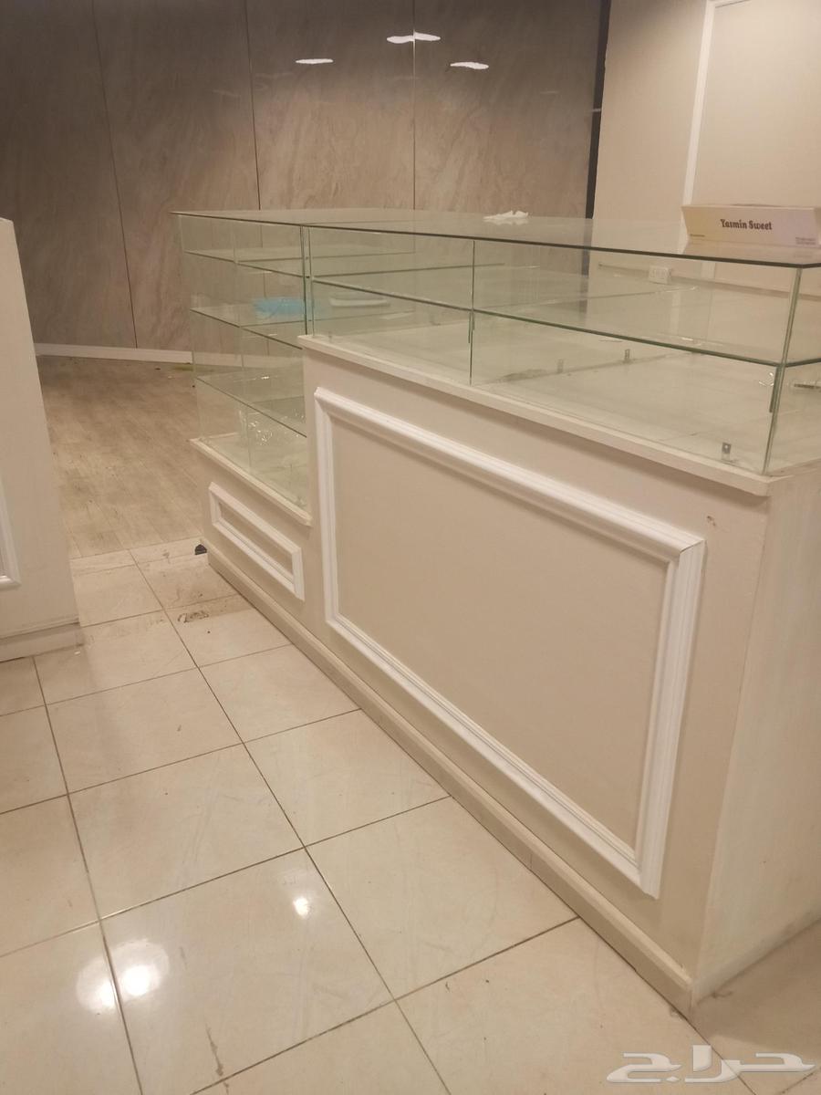 ثلاجه ارض شبه جديد كل المحركات مضمونه وطوله استيل كماء موضح64570258311939111