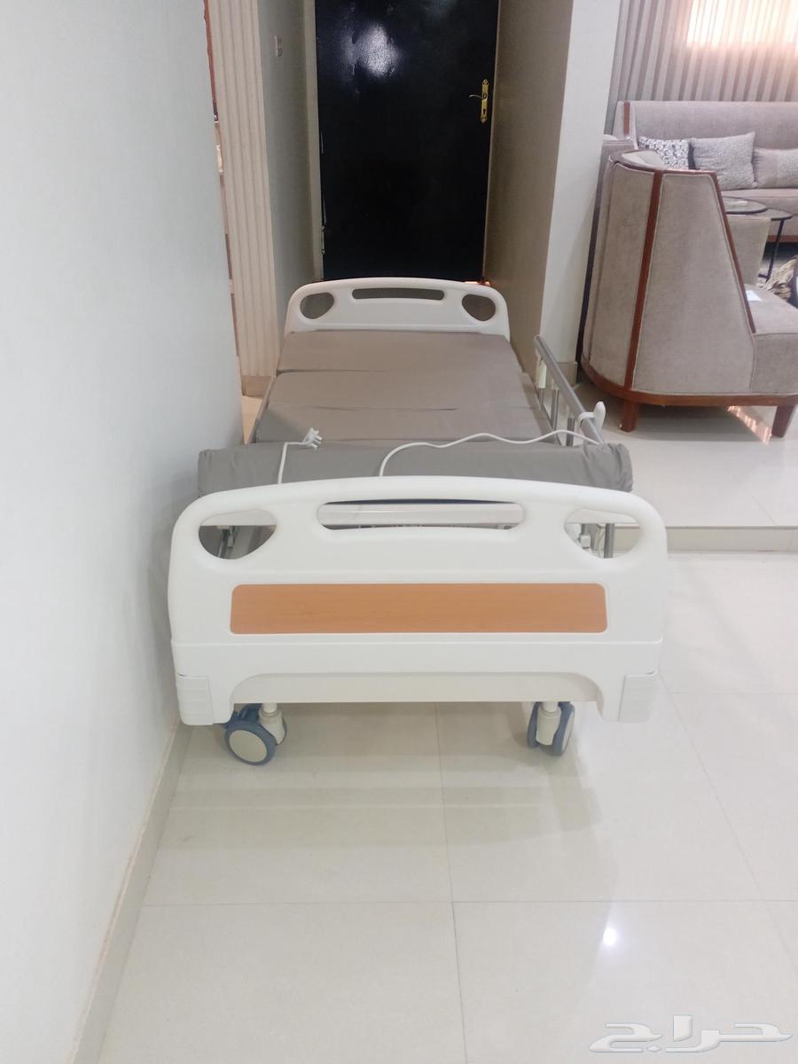 كرسي طبي مستعمل اربع ايام فقط64566907587843110