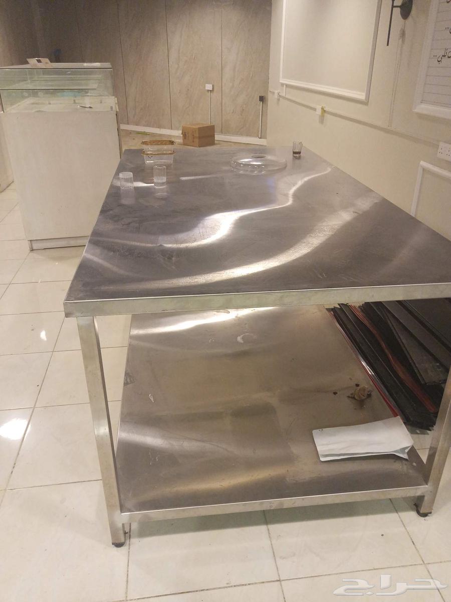 ثلاجه ارض شبه جديد كل المحركات مضمونه وطوله استيل كماء موضح64570258311939110