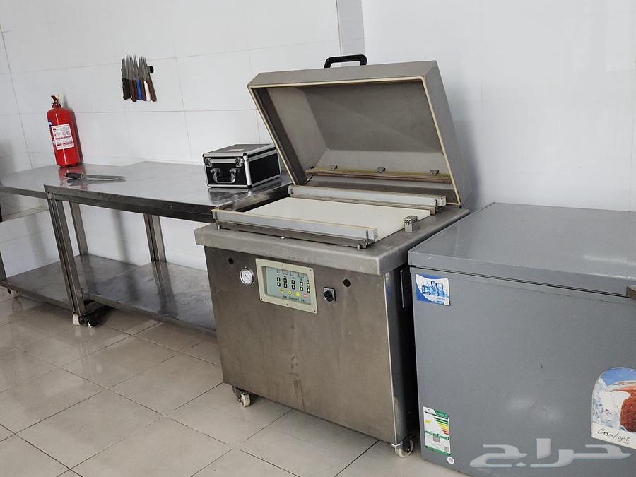 Shawarma factory for sale, licensed, car and refrigerated van, used, Diwan chicken cages64567392821378114