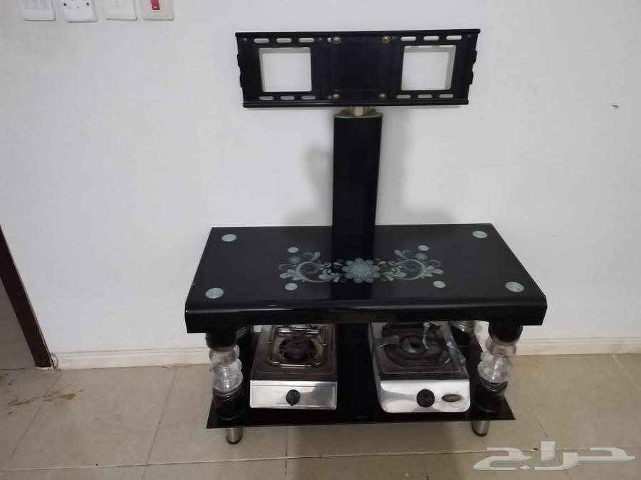 Items for sale: sofa for 500 SAR, TV stand for 200 SAR, and two gas cylinders for 100 SAR64564115897858110