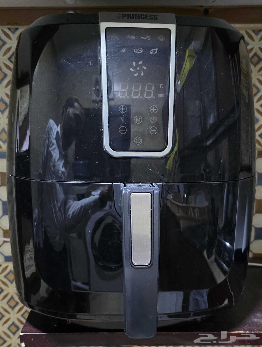 قلاية هوائية شبه جديدة للبيع64566258527874110