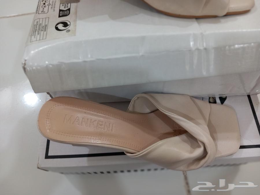 Beige sandals, never worn but size 36, selling price 50 riyals... beige sandals with64563785185153111