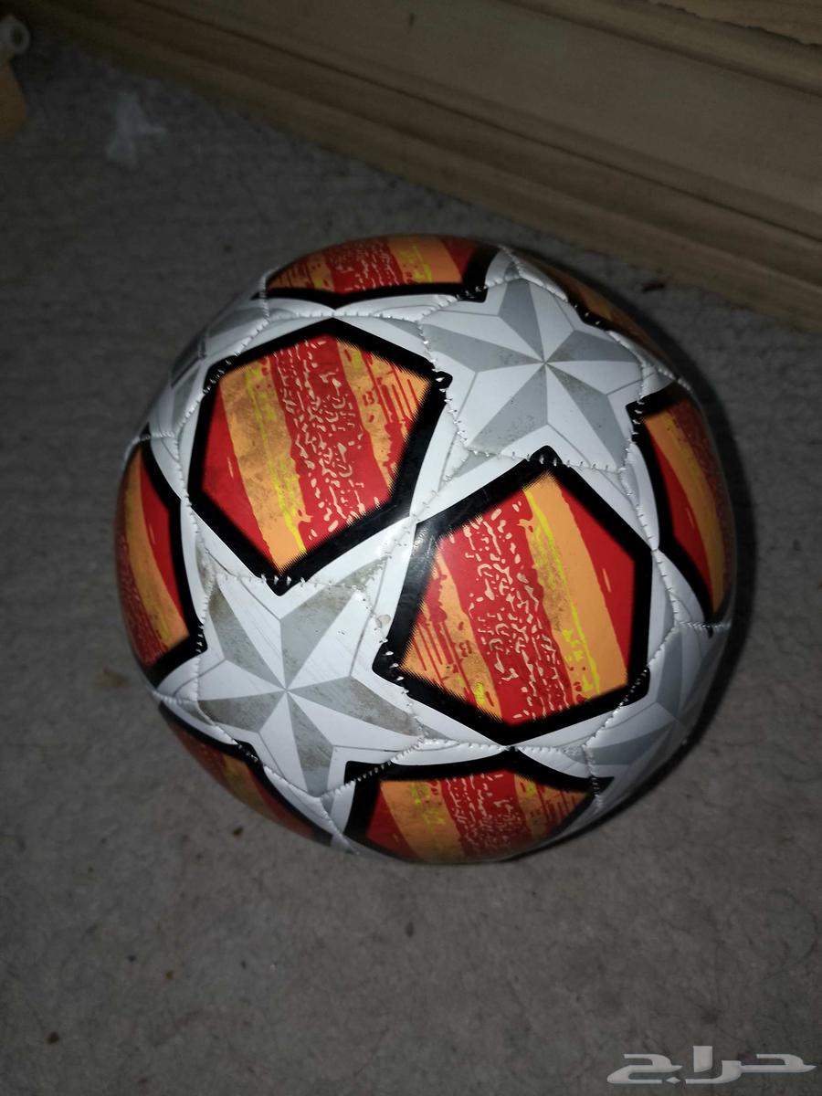 كوره اشتريته قبل يومين ما استعملت كثير وجميله والتحكم سهل64565437469057110