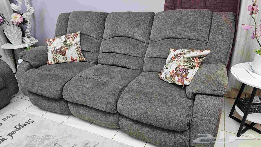 كنب اشلي للبيع قطعتين 3 3 ب 1500 ريال64569138250882112