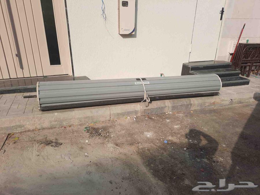 Hello, we have a semi-new Jaraash door that was installed a month ago64564420933506110