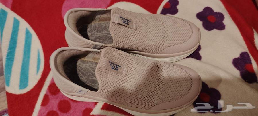 شوز اسكيتشرز وصندل مقاس 3864568578421378110