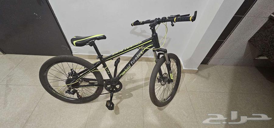 دراجة هوائية مقاس 24   حامل للسيارة بحالة ممتازة64564922041346110