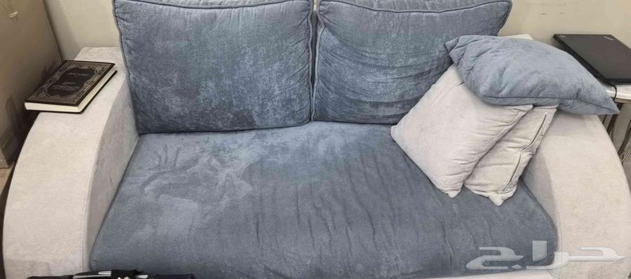 كنب للجلوس بحالة جيدة64570750601474113