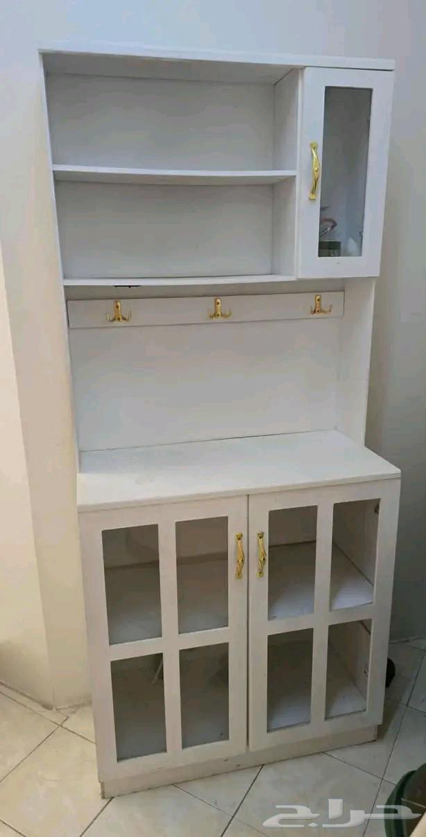 اغراض للبيع اليوم كوفي كورنر ممتازه للبيع وطاوله شاشه وسفره64564866496771110