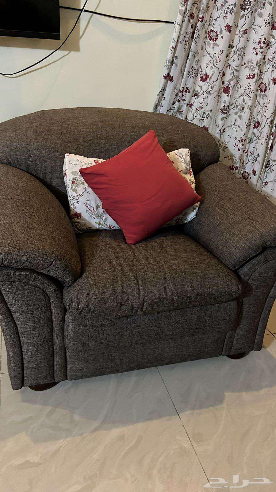 طقمين كنب منجدين نفس اللون64567808547331112